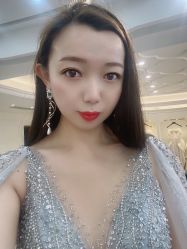 -拉瑞娜LaReine婚纱礼服高级定制