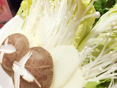 -黄记煌三汁焖锅(新佳丽江汉路店)