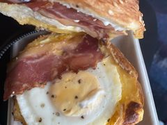 -星巴克(香港国际机场44号闸店)