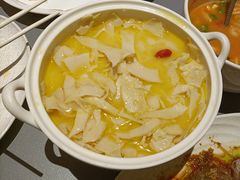 -桂满陇·手作小笼包&江南叫花鸡(中山公园店)