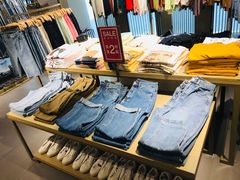 -URBAN REVIVO(北京斯普瑞斯奥特莱斯店)