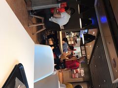 -肯德基(湾畔店)