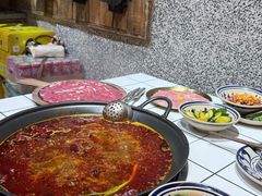 -旧街市鲜货老火锅(大光路店)