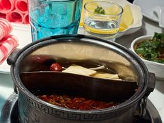 麻辣牛油拼菌汤锅-香天下(悉尼city店)