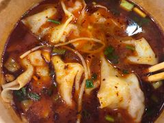 -八一路好吃街(雨田商务大厦店)