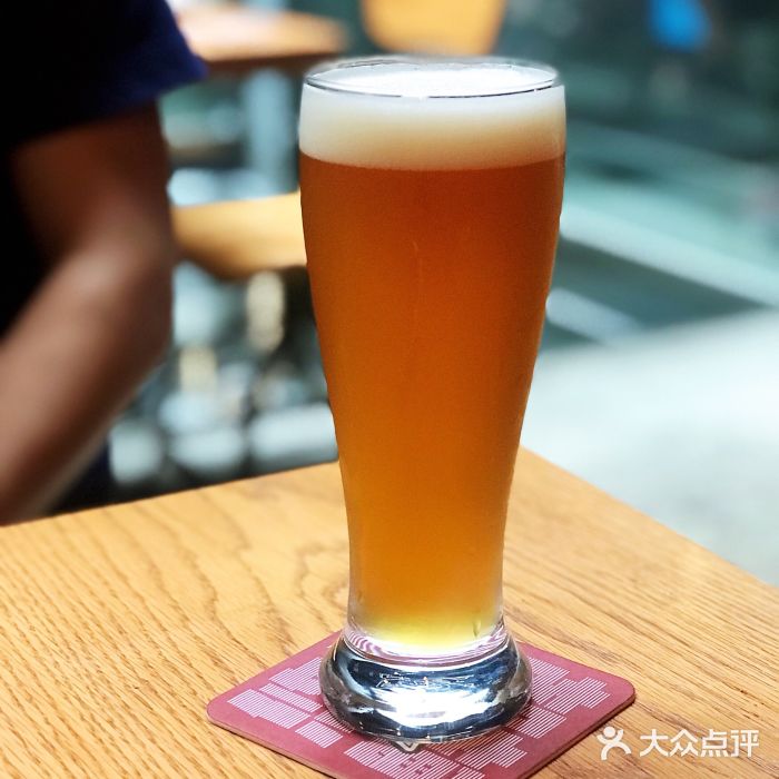 悠航鲜啤slow boat brewery(三里屯店)精酿啤酒图片