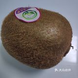 这种果蔬汁特点就是涵盖了几种水果的口感，维生素全面