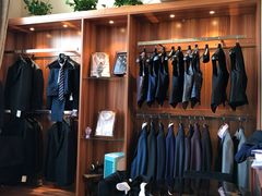 -宇翔服饰(双井桥东首城国际店)