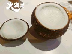 -志龙皇冠吃货椰子铺