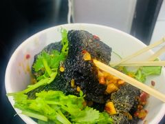 -黑色经典臭豆腐·湖南特产(坡子街店)