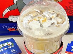 圣诞可露丽拿铁-瑞幸咖啡(南丰汇商场店)