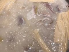 猪蹄猪肚锅-官也街澳门火锅(新源里店)