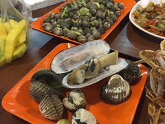 -班赞海鲜市场胖阿姨加工点