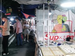 -吴山路夜市
