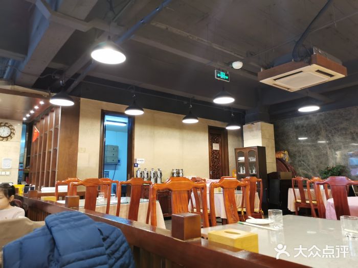 烤肉宛饭庄(北新桥店)大堂图片