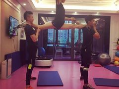 -思迈威健身(积玉桥万达店)