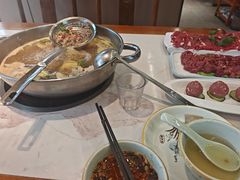 -乡土黄·鲜牛肉火锅·小龙虾(兴业街店)