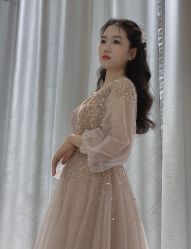 -禕·愫白婚纱商店