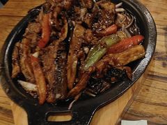 -苹果树下艺术餐厅(宋庄店)