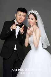-纪梵希旅拍婚纱摄影(大连总店)