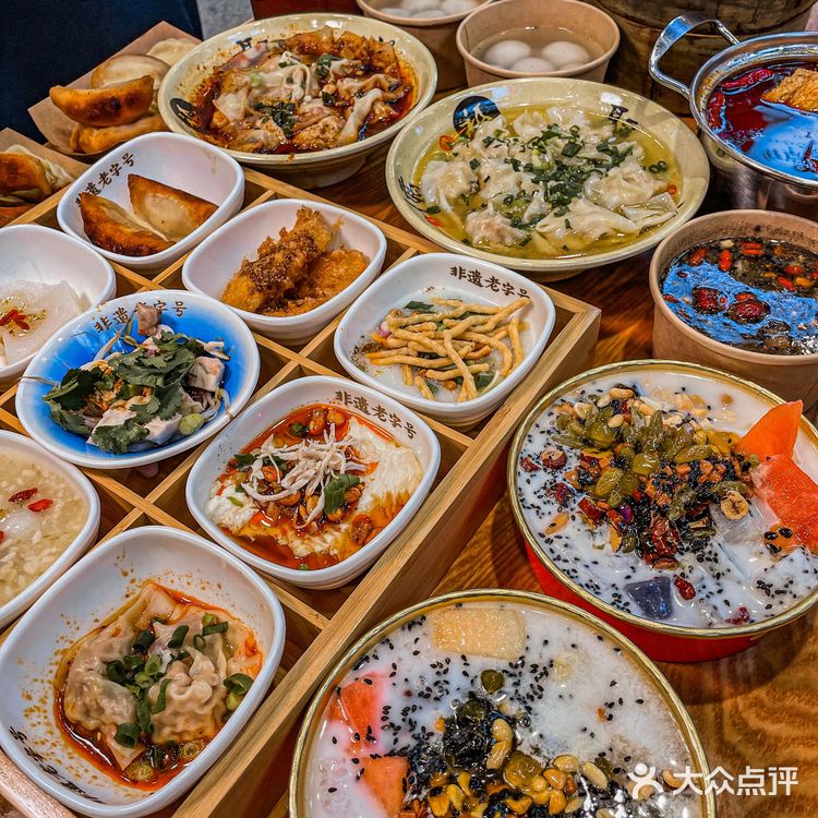 重庆非遗老字号🔥高品美食广场·八一好吃街