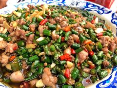 特色尖椒兔-江湖黑大兔(杨家坪店)