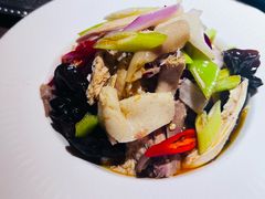 -耶里夏丽·新疆菜·28年喀什老馆(田林东路店)