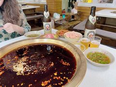红油红锅-符淼淼火锅(宽窄巷子店)