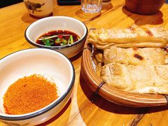 石屏烧豆腐-老滇山寨•云南特色菜•地方菜•民族风情歌舞表演(金碧店)