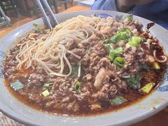 -丁丁猫重庆小面(徐州路店)