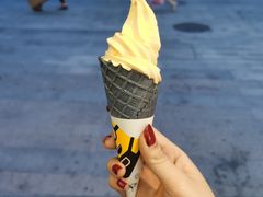 芝士咸蛋黄口味华夫筒-麦当劳(春风店)