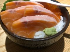 三文鱼亲子饭-初居食屋日式料理(万象城购物中心店)