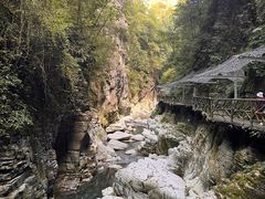 -蝶舞清江·恩施地心谷景区