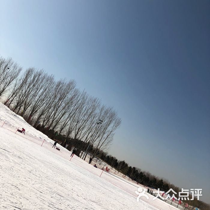 龙熙滑雪场