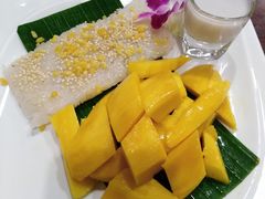 -Dang restaurant (patong phuket)