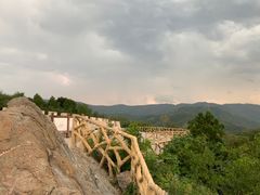 -鬼笑石后山停车场