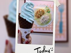 -全家便利店(襄阳南路店)