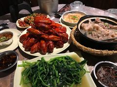 -巴厘龙虾·榜首油焖大虾(音乐学院·沿江酒馆店)