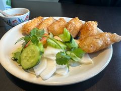 -大头虾越式风味餐厅(光明广场店)