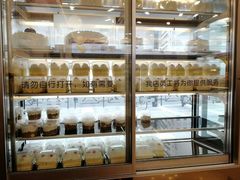 -红宝石·鲜奶小方·海派西点房(南丹店)