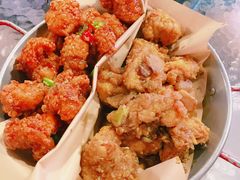 炸鸡块一半一半-富乐满韩国正宗炸鸡韩国料理(虹泉路店)