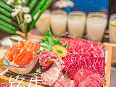 -铭牛烧肉·和牛海鲜自助(高新月牙湖店)