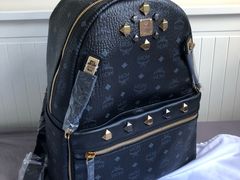 -MCM(比斯特上海购物村店)