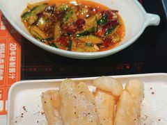 -黄记煌三汁焖锅(新佳丽江汉路店)