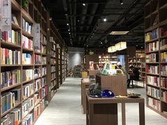 -漓江书院(三祺广场店)