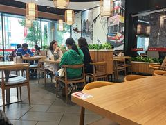 -裕记烧腊连锁餐饮(国商分店)