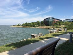 -上海滴水湖皇冠假日酒店