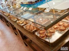-巴黎贝甜(大宁国际商业广场店)