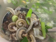 -老山记海城馅饼大酒店(振兴小区店)