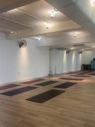 -无界瑜伽普拉提